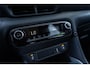 Toyota Yaris 1.5 Hybrid Active | Trekhaak | Stoelverwarming | Achteruitrijcamera | Parkeersensoren voor en achter | Lichtmetalen Velgen 16 inch | Climate Control | Apple Carplay | Android Auto