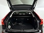 Volvo XC60 T8 Plug-in hybrid AWD Ultra Dark | SOH 100% | Panoramadak | 360° camera | Luchtvering | Harman Kardon | Stoel- en Stuurverwarming | Trekhaak