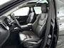 Volvo XC60 T8 Plug-in hybrid AWD Ultra Dark | SOH 100% | Panoramadak | 360° camera | Luchtvering | Harman Kardon | Stoel- en Stuurverwarming | Trekhaak