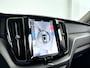 Volvo XC60 T8 Plug-in hybrid AWD Ultra Dark | SOH 100% | Panoramadak | 360° camera | Luchtvering | Harman Kardon | Stoel- en Stuurverwarming | Trekhaak