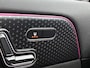 Mercedes-Benz EQA 250+ Business Solution AMG 71 kWh | Premium pakket | Winterpakket | Trekhaak | DISTRONIC | Panoramaschuifdak | 360° camera | Sfeerverlichting | Smartphone integratie |