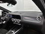 Mercedes-Benz EQA 250+ Business Solution AMG 71 kWh | Premium pakket | Winterpakket | Trekhaak | DISTRONIC | Panoramaschuifdak | 360° camera | Sfeerverlichting | Smartphone integratie |