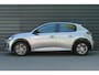 Peugeot e-208 EV 136PK 50KWH ACTIVE PACK AUTOMAAT / NAVI / CLIMA / 16"LMV / SOH 94% / PDC / LED / BLUETOOTH / CRUISECONTROL / 1E EIGENAAR / SCHITTERENDE STAAT !!