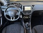 Peugeot 2008 1.2 Benzine Luxe Allure loopt 1 op 16. * Navigatie * Trekhaak * Climate & Cruise Control * Bleu Tooth * Vingerhoets; Vierde Generatie Eersteklas Service. Al meer dan 100 jaar een begrip in de Brabantse Kempen.