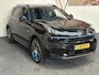 Lynk & Co 01 1.5 MY 2023 ZWARTE HEMEL 100 STUKS OP VOORRAAD ! VOL OPTIES ! 360 CAMERA ADAPTIVE CRUISE CONTROL PANORAMA SCHUIF/KANTELDAK APPLE CARPLAY/ANDROID RIJSTROOKSENSOREN ZEER MOOI !!