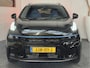 Lynk & Co 01 1.5 MY 2023 ZWARTE HEMEL 100 STUKS OP VOORRAAD ! VOL OPTIES ! 360 CAMERA ADAPTIVE CRUISE CONTROL PANORAMA SCHUIF/KANTELDAK APPLE CARPLAY/ANDROID RIJSTROOKSENSOREN ZEER MOOI !!