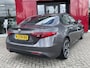 Alfa Romeo Giulia 2.0T Super | Veloce interieur | Stuur\stoel verwarming | Xenon | Regen\lichtsensor 19" velgen