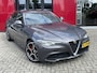Alfa Romeo Giulia 2.0T Super | Veloce interieur | Stuur\stoel verwarming | Xenon | Regen\lichtsensor 19" velgen