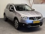 Nissan Qashqai 2.0 360 NAVIGATIE CRUISE CONTROL CLIMATE CONTROL PANORAMADAK BLUETOOTH TELEFOON MEDIA VOORBEREIDING STOELVERWARMING 360 CAMERA TREKHAAK ZEER MOOI !!