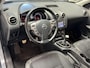 Nissan Qashqai 2.0 360 NAVIGATIE CRUISE CONTROL CLIMATE CONTROL PANORAMADAK BLUETOOTH TELEFOON MEDIA VOORBEREIDING STOELVERWARMING 360 CAMERA TREKHAAK ZEER MOOI !!