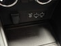 Renault Captur 1.0 TCe 100 INTENS NAVIGATIE CRUISE CONTROL STOEL EN STUURVERWARMING APPLE CARPLAY/ANDROID RIJSTROOKSENSOREN DODEHOEKSENSOREN ACHTERUITRIJCAMERA TREKHAAK ZEER MOOI !!