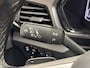 Volkswagen T-Cross 1.0 TSI Style NAVIGATIE ADAPTIVE CRUISE CONTROL CLIMATE CONTROL MEDIA VOORBEREIDING RIJSTROOKSENSOREN DODEHOEKSENSOREN ACHTERUITRIJCAMERA PDC ZEER MOOI !!