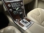 Volvo XC60 3.0 T6 AWD MOMENTUM NIEUWE APK YOUNGTIMER ! LEDER CRUISE CONTROL CLIMATE CONTROL BLUETOOTH TELEFOON 18" LM VELGEN PDC FACELIFT MODEL !!