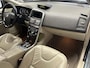 Volvo XC60 3.0 T6 AWD MOMENTUM NIEUWE APK YOUNGTIMER ! LEDER CRUISE CONTROL CLIMATE CONTROL BLUETOOTH TELEFOON 18" LM VELGEN PDC FACELIFT MODEL !!
