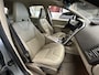 Volvo XC60 3.0 T6 AWD MOMENTUM NIEUWE APK YOUNGTIMER ! LEDER CRUISE CONTROL CLIMATE CONTROL BLUETOOTH TELEFOON 18" LM VELGEN PDC FACELIFT MODEL !!