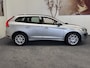 Volvo XC60 3.0 T6 AWD MOMENTUM NIEUWE APK YOUNGTIMER ! LEDER CRUISE CONTROL CLIMATE CONTROL BLUETOOTH TELEFOON 18" LM VELGEN PDC FACELIFT MODEL !!