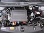 Peugeot e-2008 SUV Allure Avantage 54 kWh | Accu 98% | Airco | Apple Carplay / Android auto | Cruise control adaptief | Camera voor en achter | Navigatie