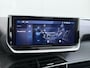Peugeot e-2008 SUV Allure Avantage 54 kWh | Accu 98% | Airco | Apple Carplay / Android auto | Cruise control adaptief | Camera voor en achter | Navigatie
