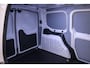 Volkswagen Caddy Cargo 2.0 TDI Comfort Automaat | Navigatie | Trekhaak | Cruise Control | Laadruimte betimmerd | BPM-vrij | Parkeersensor