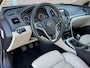 Opel Insignia 1.6 T COSMO | NL-AUTO! | LEDER! | NAVI!