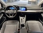 Volkswagen Golf VARIANT 1.5 eTSI STYLE ADAPTIVE CRUISE CONTROL STOEL EN STUURVERWARMING ELEK. VERSTELBARE BESTUURDERSSTOEL MET MASSAGE APPLE CARPLAY/ANDROID RIJSTROOKSENSOREN ACHTERUITRIJCAMERA ZEER MOOI !!