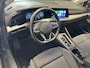Volkswagen Golf VARIANT 1.5 eTSI STYLE ADAPTIVE CRUISE CONTROL STOEL EN STUURVERWARMING ELEK. VERSTELBARE BESTUURDERSSTOEL MET MASSAGE APPLE CARPLAY/ANDROID RIJSTROOKSENSOREN ACHTERUITRIJCAMERA ZEER MOOI !!