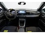 Abarth 600e Turismo 54 kWh | 8 Jaar Garantie | 20 Inch Velgen | Apple Carplay & Android Auto | LED | Keyless | Parkeersensoren | Mistlampen |