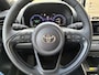 Toyota Yaris HYBRID 130 EXECUTIVE NIEUW & DIRECT LEVERBAAR-VOORRAADKORTING!!! STOEL/STUURVERW PARK-SENSOREN BLIND-SPOT SPORTSTOELEN APPLE/ANDROID NL-AUTO
