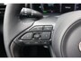 Toyota Yaris HYBRID 130 EXECUTIVE NIEUW & DIRECT LEVERBAAR-VOORRAADKORTING!!! STOEL/STUURVERW PARK-SENSOREN BLIND-SPOT SPORTSTOELEN APPLE/ANDROID NL-AUTO