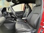 Toyota Yaris HYBRID 130 EXECUTIVE NIEUW & DIRECT LEVERBAAR-VOORRAADKORTING!!! STOEL/STUURVERW PARK-SENSOREN BLIND-SPOT SPORTSTOELEN APPLE/ANDROID NL-AUTO