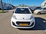 Peugeot 107 1.0 Urban Light Accent 5-Drs Airco! Bj:2013 NAP!