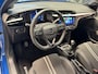 Opel Corsa 1.2 TURBO GS NAVIGATIE VIA APPLE CARPLAY/ANDROID CRUISE CONTROL RIJSTROOKSENSOREN DODEHOEKSENSOREN ACHTERUITRIJCAMERA 17" LICHTMETALEN VELGEN ZEER MOOI !!