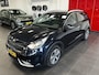 Kia Niro Hybrid 1.6 GDi DynamicLine ,NL auto ,Cruise control ,Achteruitrij camera ,Apple Carplay/Android Auto ,Elektr. inklapbare spiegels ,Elektr. climate control ,Parkeersensoren achter