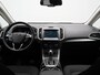 Ford Galaxy 2.0 Titanium Automaat 7 Persoons 241pk | Camera | Apple Carplay | Voorstoelen Verwarmd | LED Koplampen | Cruise Control | Navigatie | 19"L.M |