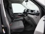 Volkswagen Transporter 2.0 TDI L2H1 110PK | Trekhaak | Parkeersensoren Voor + Achter | Airco | Cruise Control | Multifunctioneel Stuurwiel | Verwarmbare Voorruit | Achteruitrijcamera | Navigatie | Apple/Android Carplay |