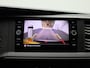 Volkswagen Transporter 2.0 TDI L2H1 110PK | Trekhaak | Parkeersensoren Voor + Achter | Airco | Cruise Control | Multifunctioneel Stuurwiel | Verwarmbare Voorruit | Achteruitrijcamera | Navigatie | Apple/Android Carplay |