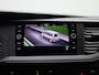 Volkswagen Transporter 2.0 TDI L2H1 110PK | Trekhaak | Parkeersensoren Voor + Achter | Airco | Cruise Control | Multifunctioneel Stuurwiel | Verwarmbare Voorruit | Achteruitrijcamera | Navigatie | Apple/Android Carplay |