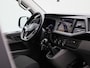 Volkswagen Transporter 2.0 TDI L2H1 110PK | Trekhaak | Parkeersensoren Voor + Achter | Airco | Cruise Control | Multifunctioneel Stuurwiel | Verwarmbare Voorruit | Achteruitrijcamera | Navigatie | Apple/Android Carplay |