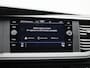 Volkswagen Transporter 2.0 TDI L2H1 110PK | Trekhaak | Parkeersensoren Voor + Achter | Airco | Cruise Control | Multifunctioneel Stuurwiel | Verwarmbare Voorruit | Achteruitrijcamera | Navigatie | Apple/Android Carplay |