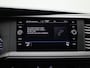 Volkswagen Transporter 2.0 TDI L2H1 110PK | Trekhaak | Parkeersensoren Voor + Achter | Airco | Cruise Control | Multifunctioneel Stuurwiel | Verwarmbare Voorruit | Achteruitrijcamera | Navigatie | Apple/Android Carplay |