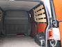 Volkswagen Transporter 2.0 TDI L2H1 110PK | Trekhaak | Parkeersensoren Voor + Achter | Airco | Cruise Control | Multifunctioneel Stuurwiel | Verwarmbare Voorruit | Achteruitrijcamera | Navigatie | Apple/Android Carplay |