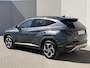 Hyundai Tucson 1.6 T-GDI HEV Premium / Fabrieksgarantie tot 4-2028 / 8 jaar hybride batterij garantie / Navigatie / Elektr. Stoelen / Stoelverwarming / Lederen Bekleding / Camera / Krell Audio / Apple Carplay & Android Auto /