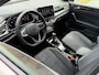 Volkswagen T-Roc 1.5 TSI 150pk DSG R-Line | Trekhaak | Camera | Keyless | Elek. Achterklep | Dode hoek | Rijklaar incl. 1 jaar Bovag garantie