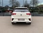 Volkswagen T-Roc 1.5 TSI 150pk DSG R-Line | Trekhaak | Camera | Keyless | Elek. Achterklep | Dode hoek | Rijklaar incl. 1 jaar Bovag garantie