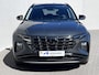 Hyundai Tucson 1.6 T-GDI PHEV Premium 4WD / Dealer onderhouden / Fabrieksgarantie tot 01-2027 / Afn. trekhaak 1.350 kg / Automaat / Leder / Elektrische stoelen & klep / Camera 360° / Stoelventilatie / Stuur-, stoel- & achterbankverwarming / Apple Carpay Android / 19" LM wielen /