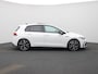 Volkswagen Golf 2.0 TSI GTI 245 PK | Panorama Schuif/Kantel Dak | LED Matrix | Stoelverwarming | Stuurwielverwarming | Digital Cockpit Pro | Head-Updisplay | Achteruitrijcamera | 19 Inch Estoril Velgen