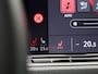 Volkswagen Golf 2.0 TSI GTI 245 PK | Panorama Schuif/Kantel Dak | LED Matrix | Stoelverwarming | Stuurwielverwarming | Digital Cockpit Pro | Head-Updisplay | Achteruitrijcamera | 19 Inch Estoril Velgen