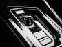 Volkswagen Golf 2.0 TSI GTI 245 PK | Panorama Schuif/Kantel Dak | LED Matrix | Stoelverwarming | Stuurwielverwarming | Digital Cockpit Pro | Head-Updisplay | Achteruitrijcamera | 19 Inch Estoril Velgen