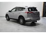 Toyota RAV4 AWD hybrid style-selection navigatie trekhaak-afneembaar 18"-lmv PDC v+a 360-camera leder/stof bekleding stoelen/stuur verwarmd ECC cruise-controle private-glas stuurbediening keyless entry/start electrische-achterklep