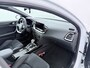 Kia Ceed Sportswagon 1.5 T-GDi GT-Line - Schuifkantel dak - All-Season banden - Camera - AppleCarplay - Android Auto Fabrieksgarantie tot 03-2032 of 150.000Km